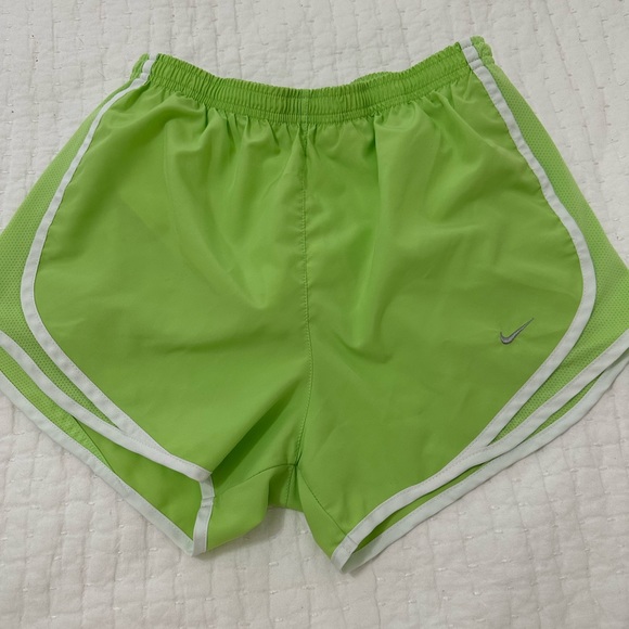 Nike Women’s Tempo Running Shorts - Picture 1 of 1